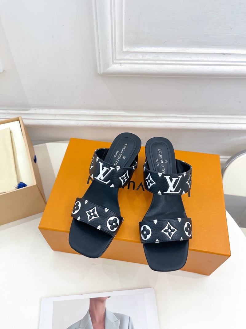 Louis Vuitton Slippers